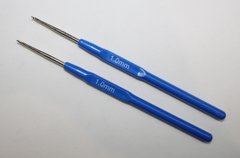 50 грн  Иглы, маркеры, разное 16-З Крючок для вязания с пластмассовой ручкой, Ø - 1,0 мм, длина - 14см