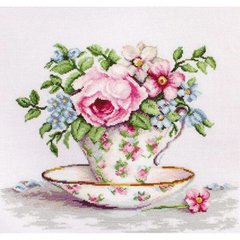 483 грн   B2321/belana 20 ct. Квіти в чайній чашці Набор для вышивки нитками