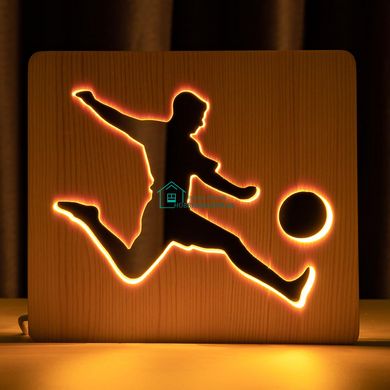 Светильник ночник ArtEco Light из дерева LED Футболист с мячом, с пультом и регулировкой света, цвет теплый белый