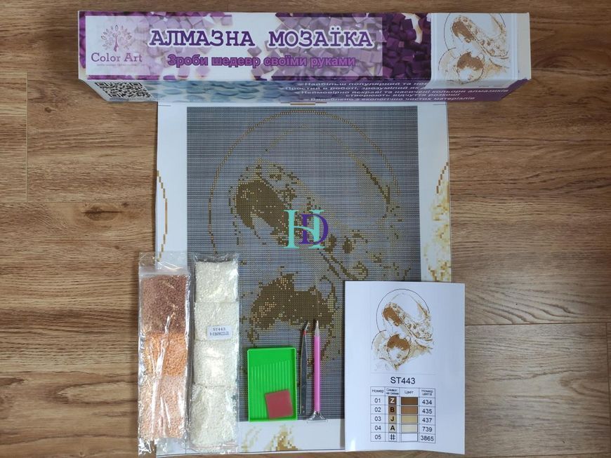 ST443 Набір діамантової мозаїки 30х40 Діва Марія з Ісусом золота, Ні