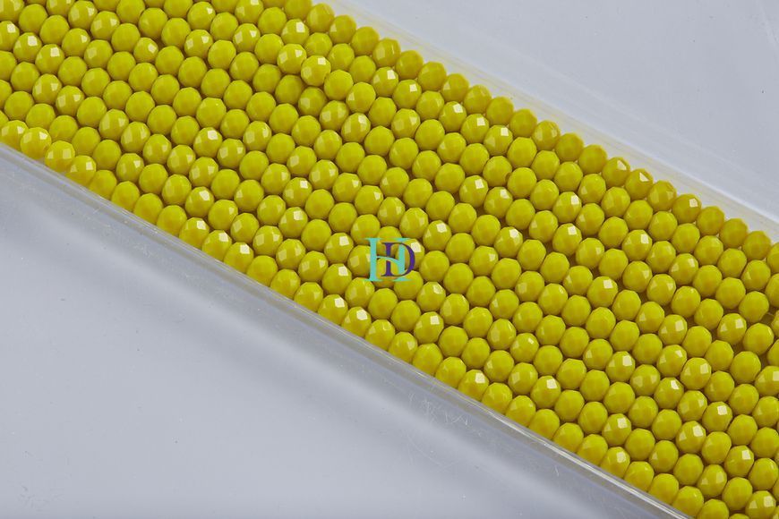 CB-165-04-Col-042 Намистини Хрусталь - Rondelle, 4 мм, колір Yellow Opaque, 120-130 шт на нитці