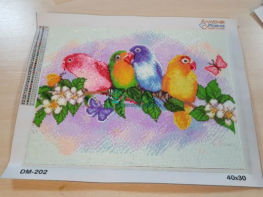 520 грн  Алмазная мозаика DMP-202 Набор алмазной живописи на подрамнике Целующиеся попугаи