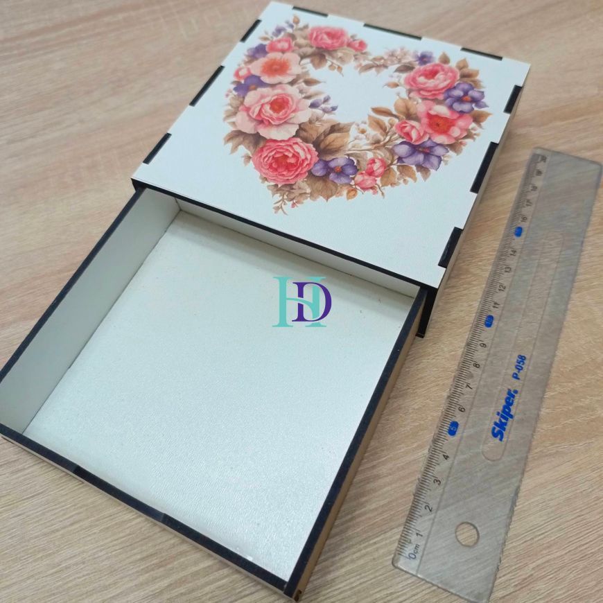КОР2 Подарункова коробка 12*12*3