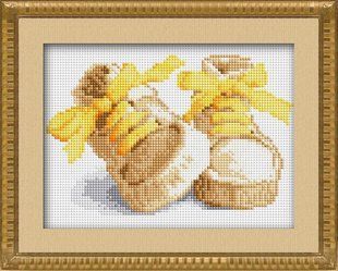 30018 Перші кроки(жовтий) Dream Art. Набір алмазної мозаїки
